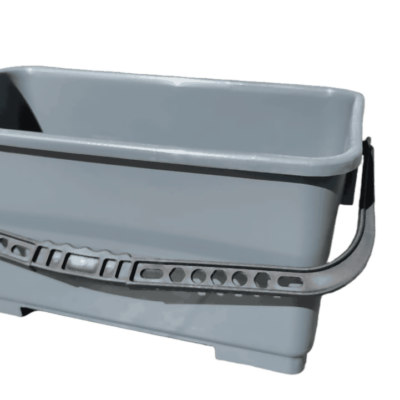 15L window cleaning bucket with handle for squeegees and washers